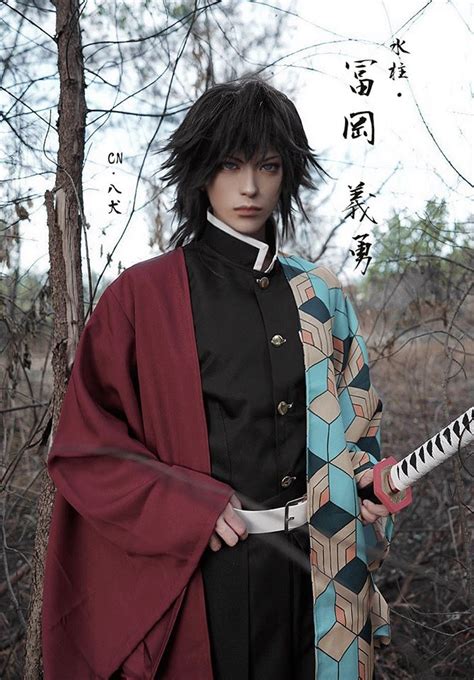 Ngắm Thủy trụ trong Kimetsu no Yaiba như soái ca bước ra đời thực qua loạt ảnh cosplay siêu đẹp