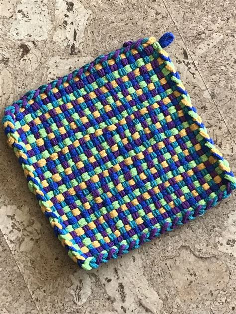 Pin by Diane Maluso on Potholder loom | Potholder loom, Potholder ...