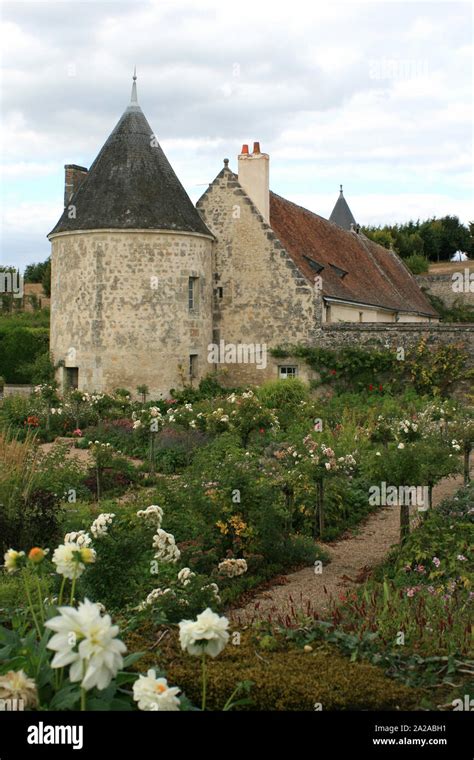 medieval castle and gardens in touraine (france Stock Photo - Alamy