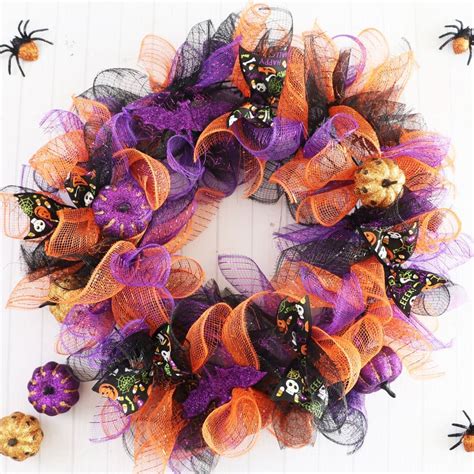 How to Make a Halloween Deco Mesh Wreath