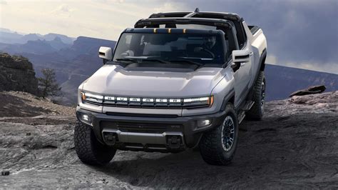 How GM Fast-Tracked the 2022 GMC Hummer Electric Pickup Truck