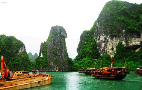 Halong bay, Vietnam most beautiful bay of the World | Vietnam Information - Discover the beauty ...