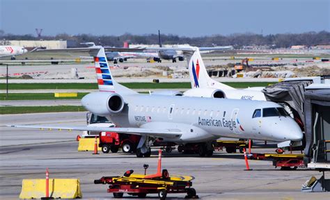 American Airlines Fleet Embraer ERJ-145 Details and Pictures