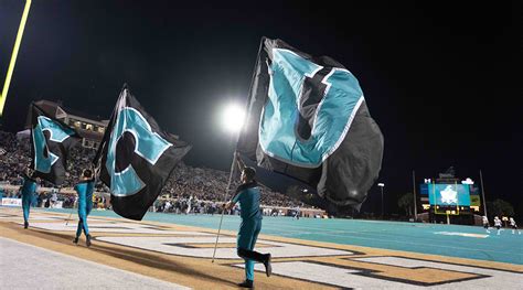 Coastal Carolina Hires Tim Beck As Football Coach - Sports Illustrated