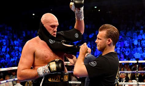 Tyson Fury given surprising knockout message by trainer DURING fight ...