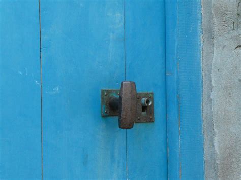 Old Door Lock Free Stock Photo - Public Domain Pictures