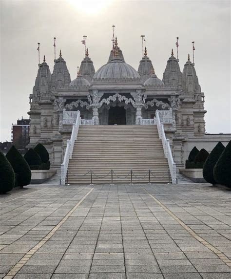 Neasden Temple: A Tour of Baps Shri Swaminarayan Mandir