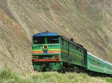 Train in Kyrgyzstan | Caravanistan