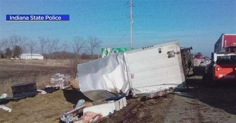 Truck spills 40,000 pounds of mail on highway in Indiana - CBS Chicago