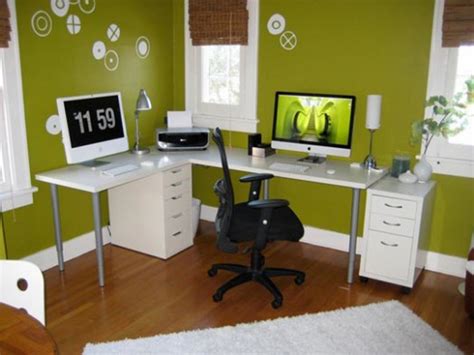 How to Decorate a Home Office on a Budget