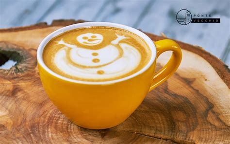 Latte Art at Christmas: how to decorate coffee and cappuccino with Christmas shapes