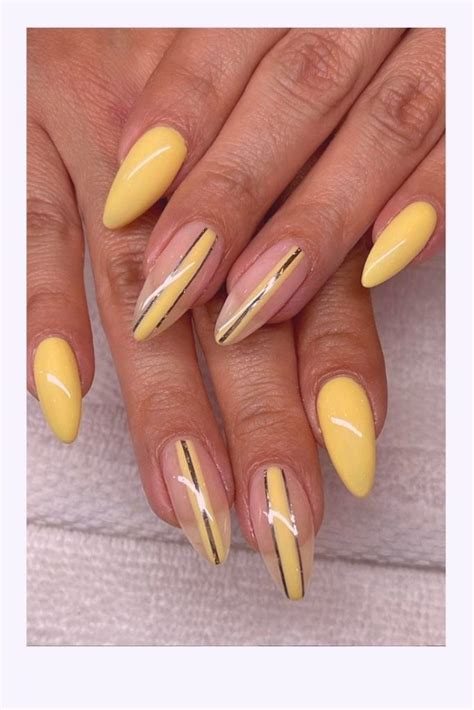 43 Stunning Yellow Nail Designs to Brighten Up Your Day in April