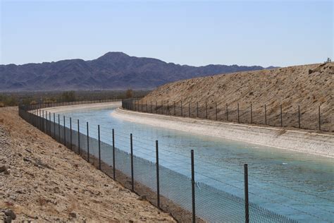 Colorado River Aqueduct to Cadiz Valley: Water, railroads, and desert oddities | Maven's Photoblog