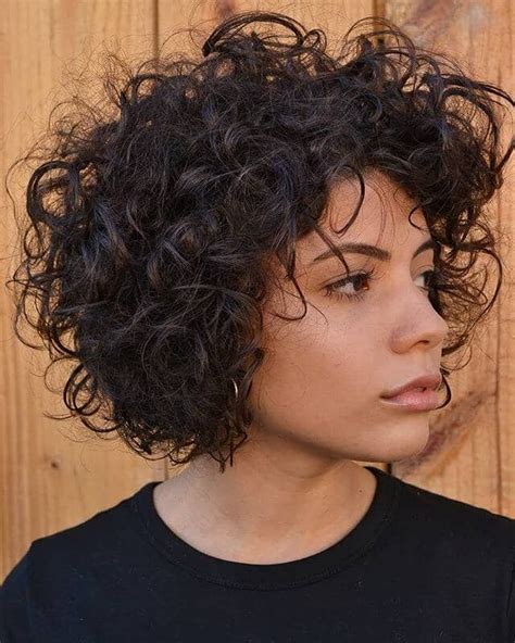 50 Feminine Short Curly Hairstyle Ideas | Curly hair styles, Curly hair styles naturally, Hair ...