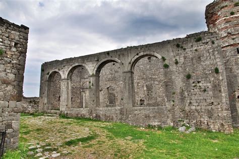 Premium Photo | Shkodra castle in albania, balkan