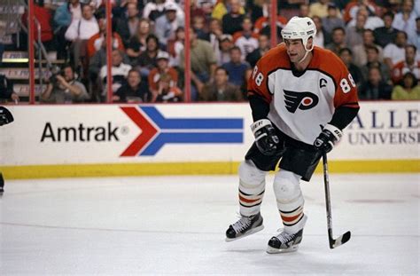 Eric Lindros enters one Hall of Fame, but two more remain | Eric lindros, Hockey hall of fame, Eric