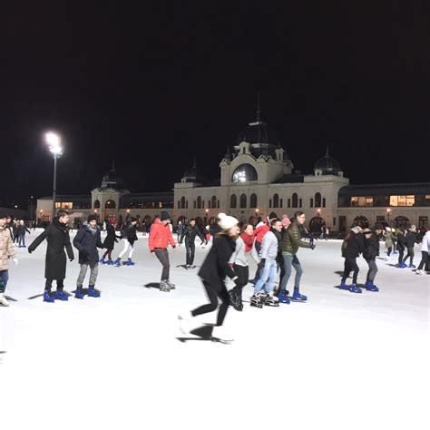 Ice Skating in City Park | Budapest 2017