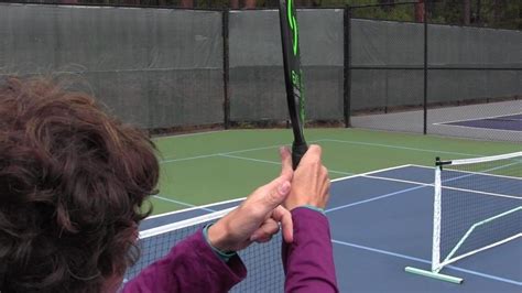 ONE GRIP TO RULE THEM ALL: THE CONTINENTAL GRIP – Pickleball Master Course