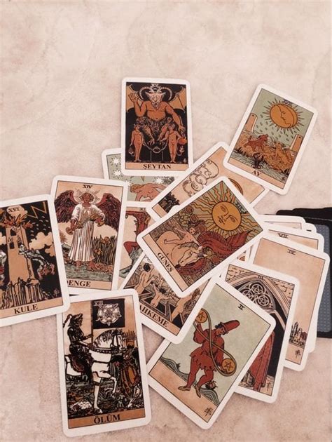 The 5 Best Tarot Decks For A Beginner Tarot Reader | Tea & Rosemary