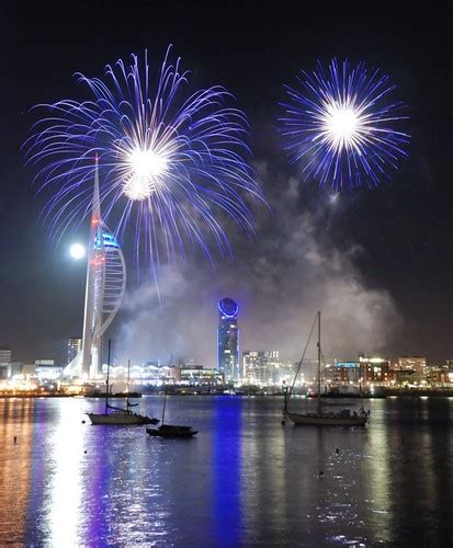 Gunwharf Quays Fireworks 2012 | David Wing | Flickr