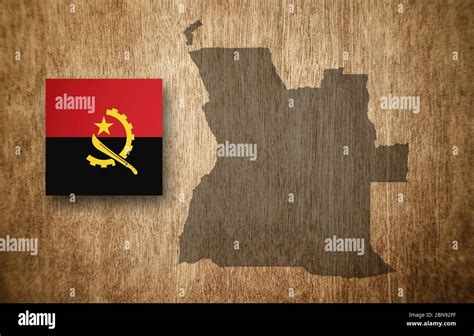 Map and flag of Angola Stock Photo - Alamy