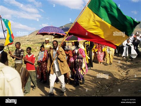 Timkat procession in rural Ethiopia Stock Photo - Alamy