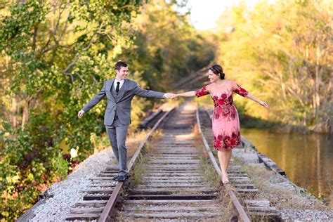 Conway River Walk engagement pictures with the flooded Waccamaw River