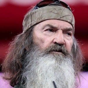 Phil Robertson - Bio, Facts, Family | Famous Birthdays