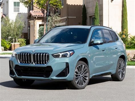 BMW X1 Is Our Subcompact Luxury SUV Best Buy of 2023 - Kelley Blue Book