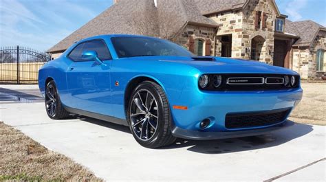 B5 Blue Challenger | Autos, Uñas azules