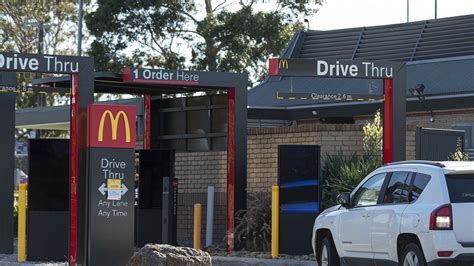 What You Didn't Know About McDonald's First Drive-Thru | Flipboard