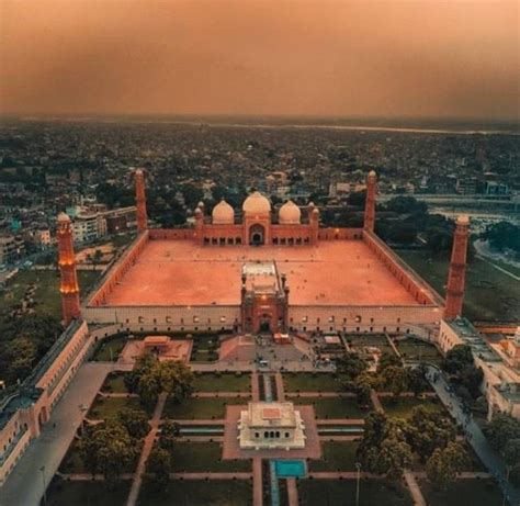 Badshahi Mosque View 💯 ️ | Mosque, Aerial view, Pakistan