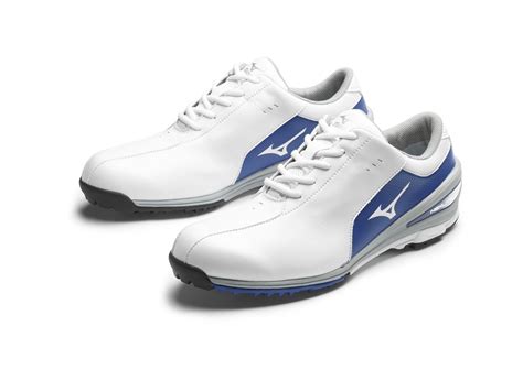 Mizuno re–introduce golf shoes - GolfPunkHQ