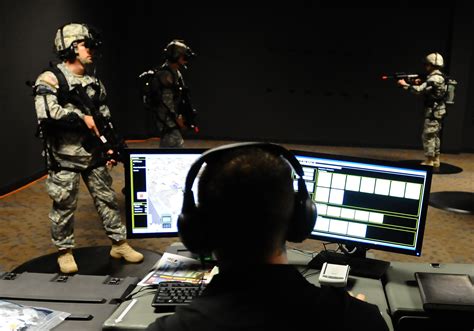 Virtual reality used to train Soldiers in new training simulator ...