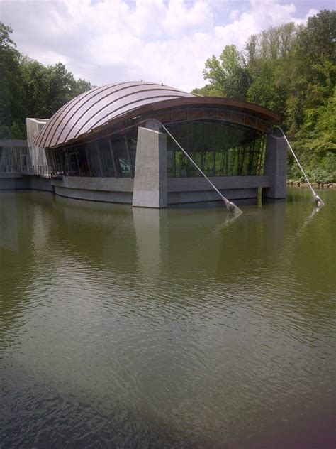 Crystal Bridges Art Museum, Fayetteville, Arkansas- I love the organic form of this building ...