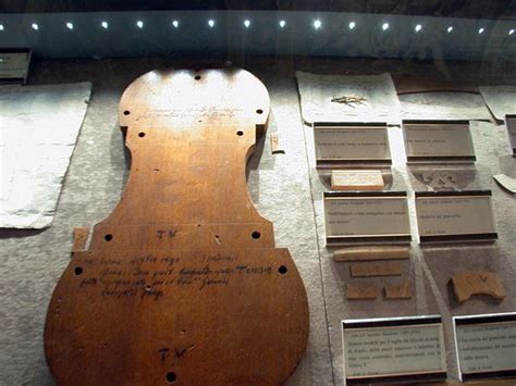 Pin by Ming Panha on Italy | Stradivarius violin, Cremona, Violin