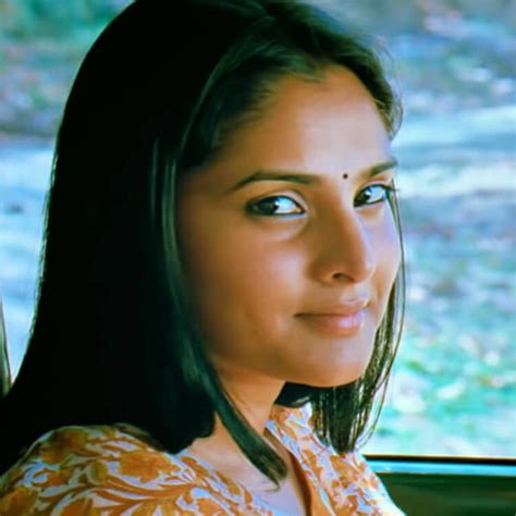 Annal Mele Pani Thuli Lyrics Translation: Vaaranam Aayiram (2008)