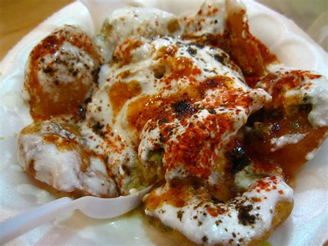 File:Delhi Chaat with saunth chutney.jpg - Wikimedia Commons