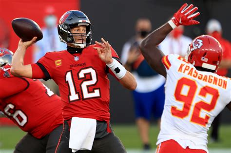 Tom Brady and Buccaneers make it close, but fall short in a loss to Patrick Mahomes and Chiefs ...