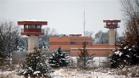 Columbia Correctional Institution in Portage remains on lockdown after ...