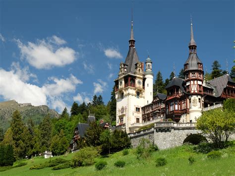 Famous movie locations you can visit in Romania - RomaniaTourStore