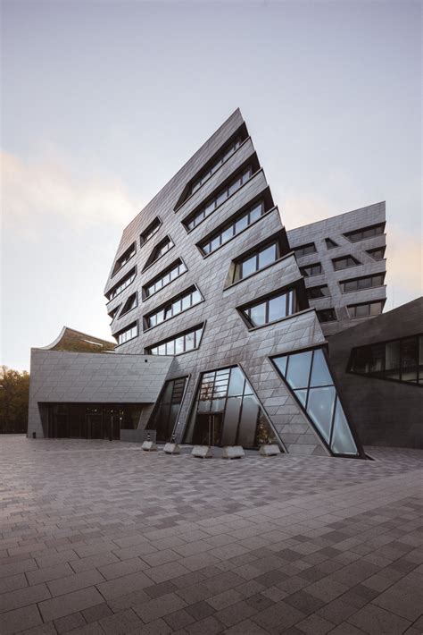 leuphana university - dynamic forms - architectural photography