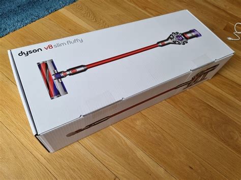 Dyson v8 slim fluffy, TV & Home Appliances, Vacuum Cleaner ...