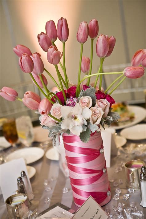 French Tulip centerpiece | Tulip centerpiece, Tulips arrangement, Home floral arrangements