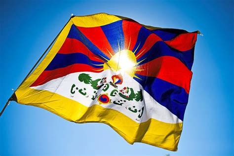 University in England bans Tibetan flag after Chinese student ...