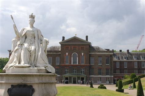 Queen Victoria, Kensington Palace, Hyde Park | Elite Travel Blog