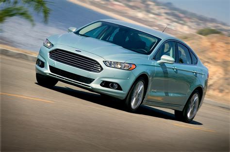 FORD Fusion Hybrid Specs & Photos - 2012, 2013, 2014, 2015, 2016 ...