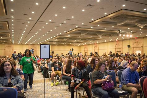 Panel Crowd Shot Chicago Comic Con 2015 – 2