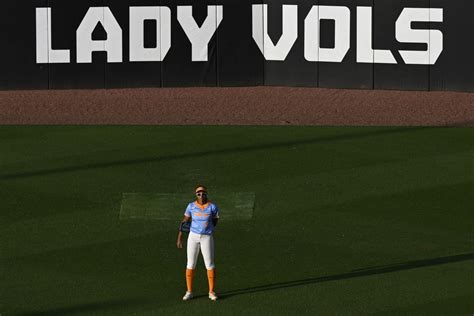 Lady Vols softball lands No. 4 overall seed, set for NCAA Tournament - Rocky Top Talk