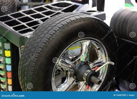 Tyre fitting machine stock image. Image of maintenance - 76487005